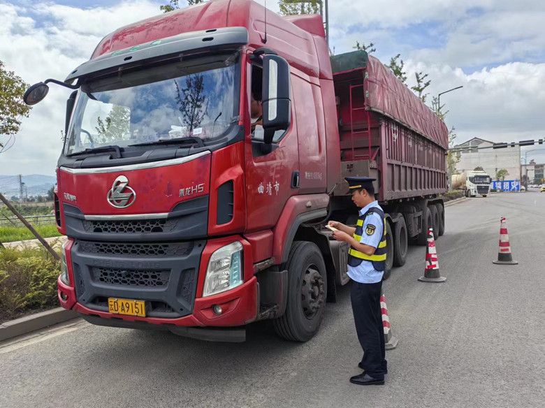 “三度”执法保障麒麟区交通运输行业稳定运行——道路货物运输篇